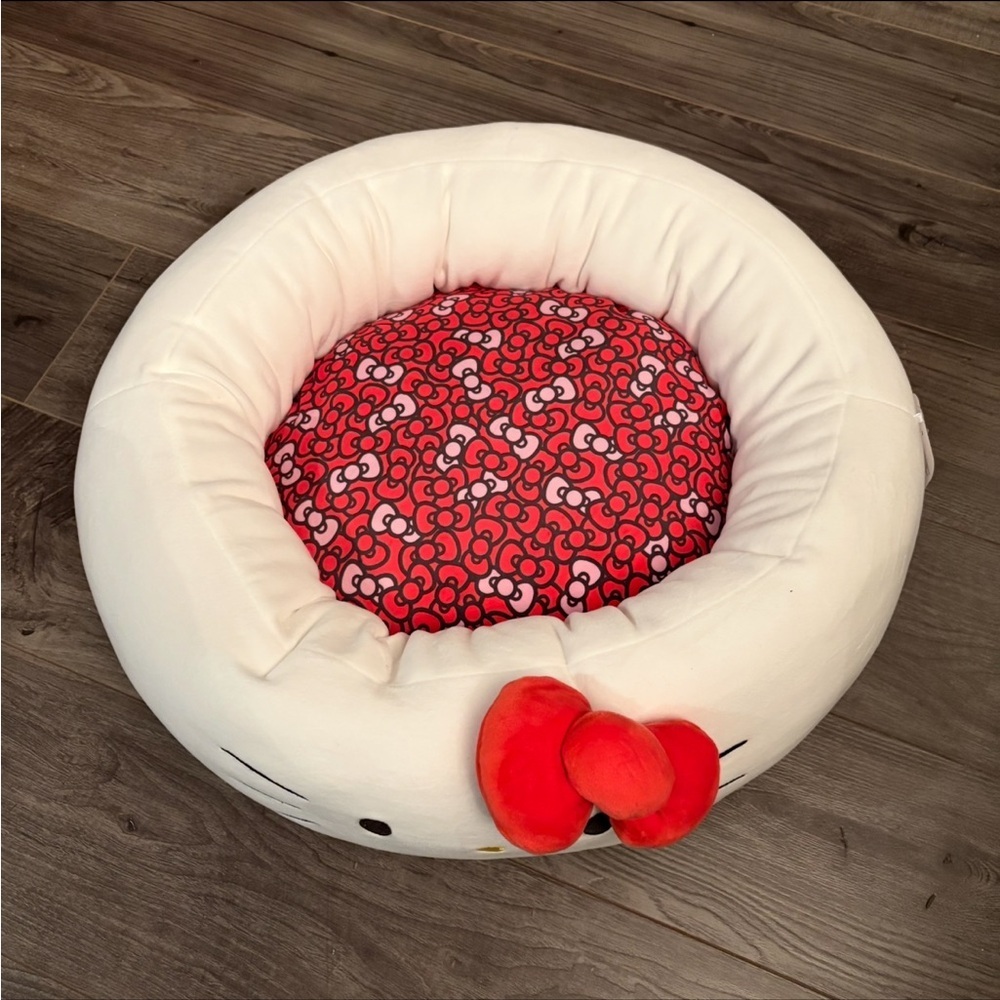 New Hello Kitty Sanrio Pet Bed Squishmallow style - Picture 3 of 11